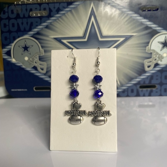 Dallas Cowboys beaded earrings with charm - Picture 2 of 3